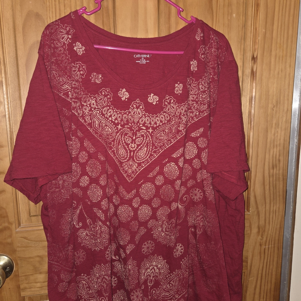 Catherines Women's Red Paisley Short Sleeve Top